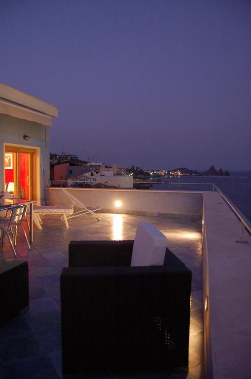 La Terrazza Sul Mare Panzió Aci Castello Szoba fotó